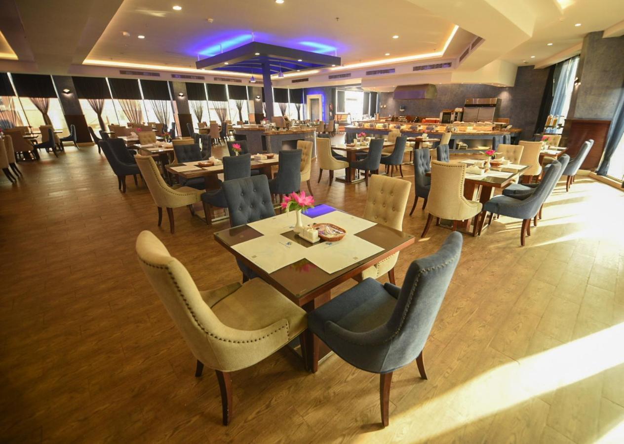 Hotel & Resort Golden Marina Yanbu Iambo Exterior foto