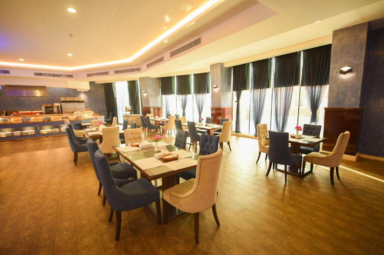 Hotel & Resort Golden Marina Yanbu Iambo Exterior foto